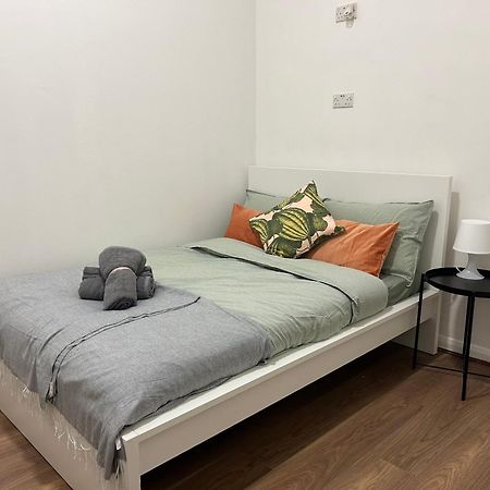 Onefam Waterloo 18-36 Years Old Hostel London Exterior photo